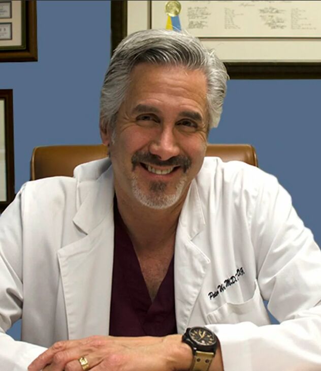 Doutor parasitólogo Tomás Lopes